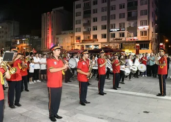 Mustafakemalpaşa’da Zafer Bayramı coşkuyla kutlandı