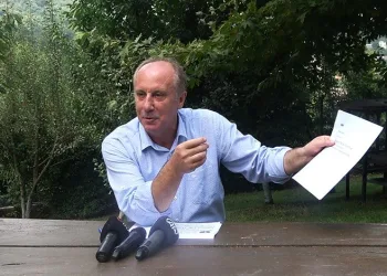 “Muhalefet belediyelerini haraca bağlamışlar”
