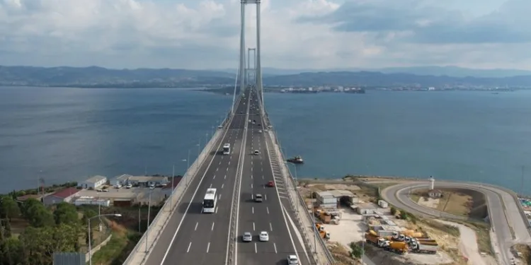 Osmangazi Köprüsü’nden 55.5 milyon araç geçti