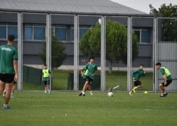 Bursaspor 5’e 2 pas pres çalıştı