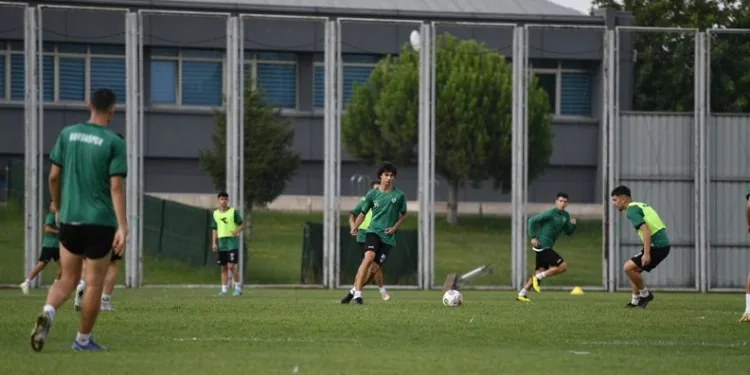 Bursaspor 5’e 2 pas pres çalıştı