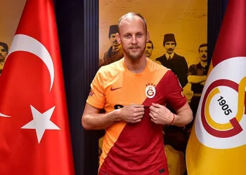 Semih Kaya futbolu bıraktığını açıkladı