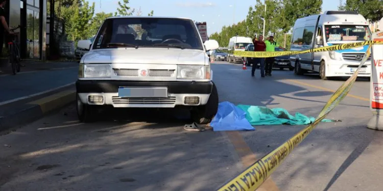 Aracın çarptığı çocuk hayatını kaybetti