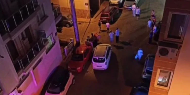 İzmir’de erkek arkadaşı tarafından silahla vuruldu