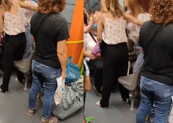 Bursa’da metroda yer verme kavgası
