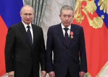 Rus yönetici pencereden düşüp öldü