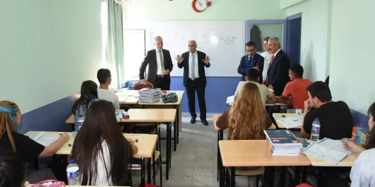Başkan Aydın’dan eğitime tam destek