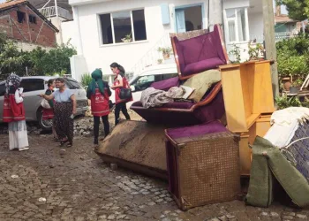 Mudanya Kumyaka’da selin verdiği hasar görüntülendi