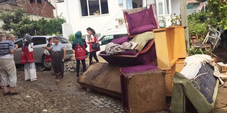 Mudanya Kumyaka’da selin verdiği hasar görüntülendi