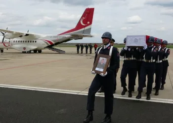 Helikopter kazası şehidinin cenazesi memleketinde
