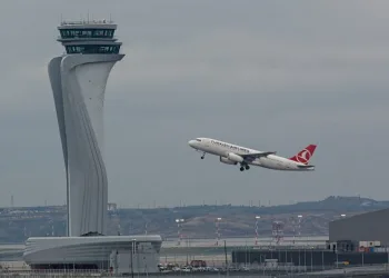Yolcu sayısı 8 ayda yüzde 56,9 arttı
