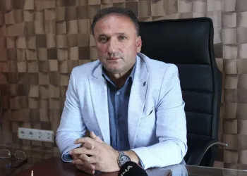 Makam aracıyla alkollü bir şekilde kaza yapan CHP’li Belediye Başkanı’dan özür