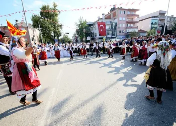Bursa’da Altın Biber Festivaline yoğun ilgi