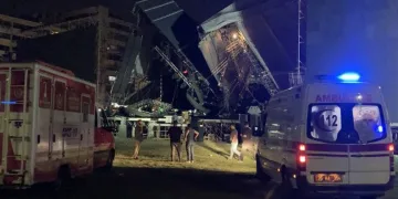 Tarkan’ın konser vereceği sahne yıkıldı
