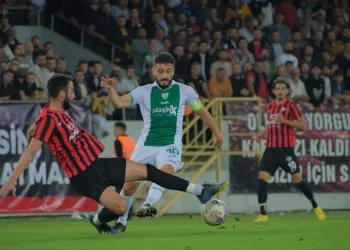 Bursaspor, Çorum FK’ya 2-1 yenildi