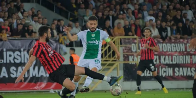 Bursaspor, Çorum FK’ya 2-1 yenildi
