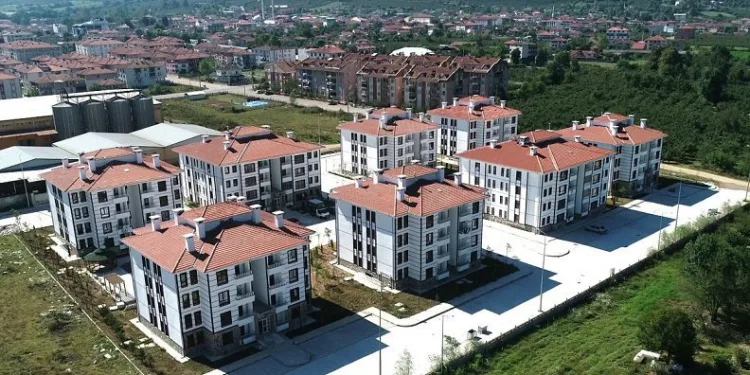 “Bursa’ya 5 yıl içinde 50 bin konut şart”