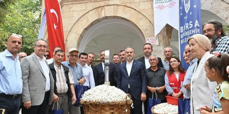 İpeksi festival koza alımıyla başladı