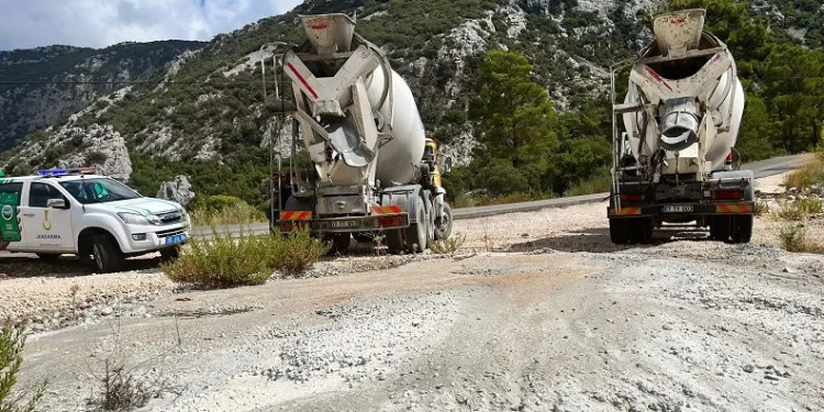 Antalya’da çevreyi kirleten beton mikserlerine ceza