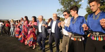 8. Akçalar-Fadıllı İncir Festivali renkli geçti