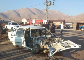 Kahramanmaraş’ta otomobil ile traktör çarpıştı: 1 ölü