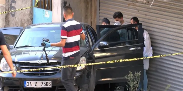 Hırsız-polis kovalamacası: Altın ve paraları bırakıp kaçtılar