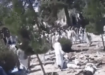 Afganistan’da camiye bombalı saldırı