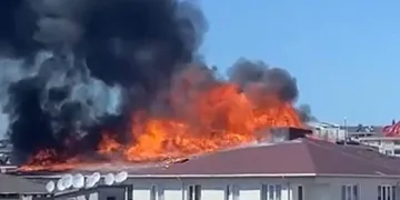 Kocaeli’de izolasyon çalışması sırasında yangın çıktı