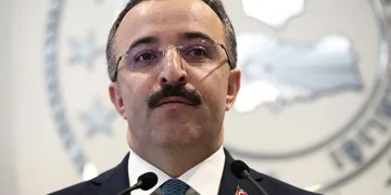 “PKK ile mücadelede son teröristleri kovalıyoruz”