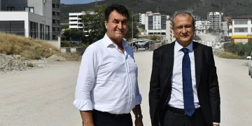 Demirtaş’ın yeni imar yolları asfaltlanıyor