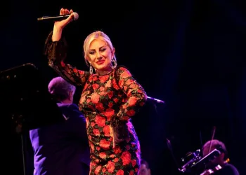 Altın Biber Festivali’nde Muazzez Ersoy rüzgarı