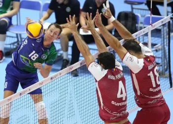 TSYD Voleybol Turnuvası başladı