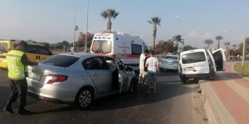 Bursa’dan tatile giden kuzenler birbirlerine çarptı