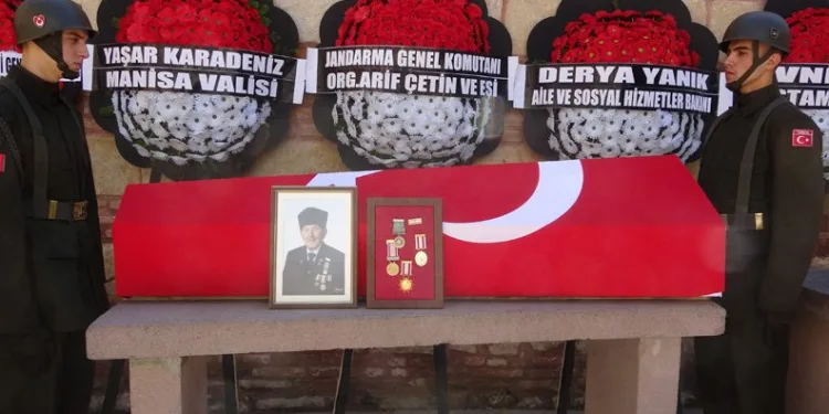 Türkiye’nin en yaşlı gazisine son veda