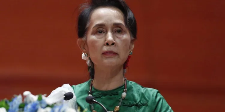 Myanmar devrik lideri hapse mahkum edildi