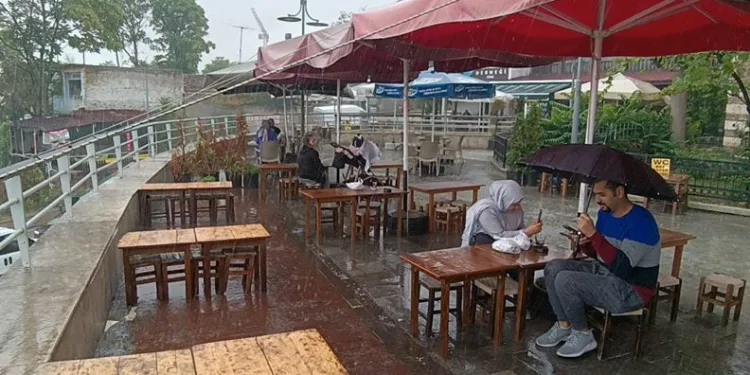 Bursa’da beklenen yağış etkisini gösteriyor