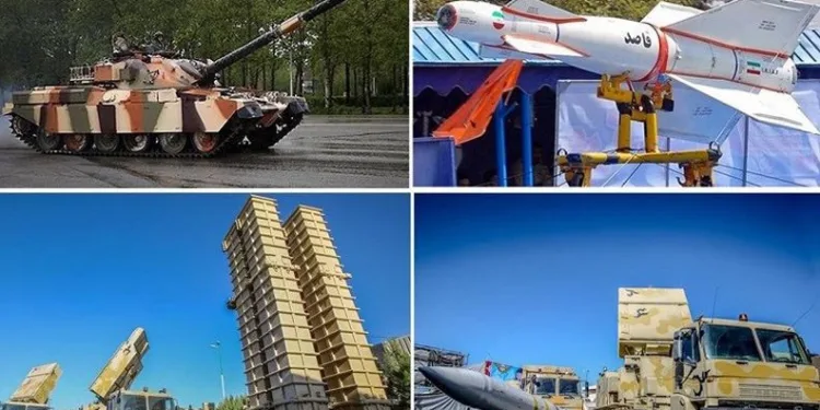 İran yeni balistik füzesini tanıttı