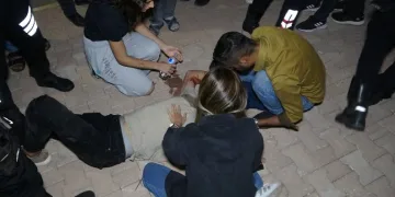 Konserde bıçaklı kavga:1’i ağır 4 yaralı