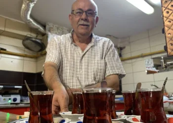 58 yıldır günde 20 bardak içiyor
