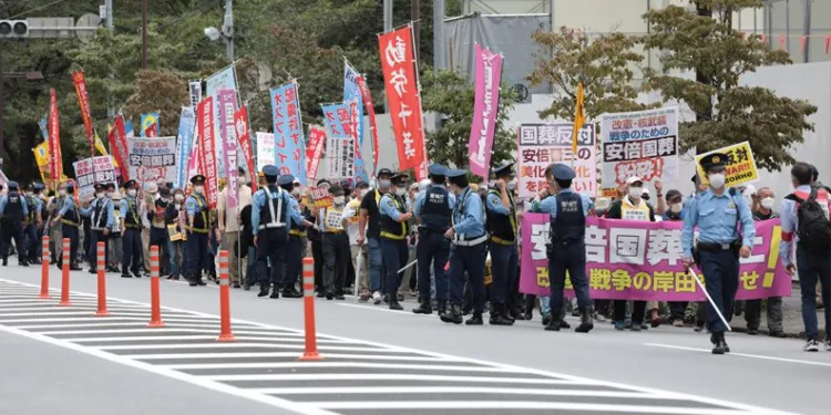 Japonya’da Shinzo Abe protestosu