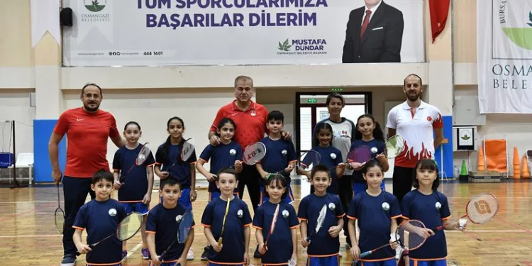 Osmangazi Belediyespor geleceğin badmintoncularını yetiştiriyor