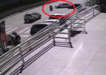 Bursa’da motosiklet sürücüsü kazada yaralandı