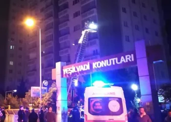 14 katlı apartmanda yangın: 1 ölü
