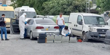 Bakırköy’de silahlı saldırıda kullanılan araç bulundu