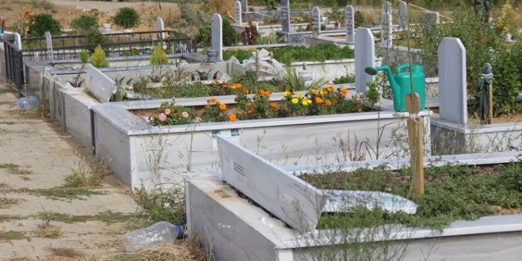 Kocaeli’de 17 Ağustos Mezarlığı’nda saldırı