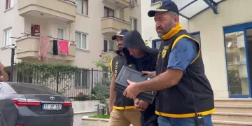 Yalova’da villalara giren hırsız yakalandı