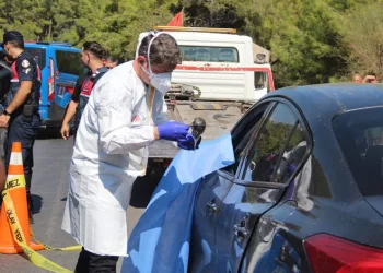 Seyyar dövizci boğazı kesilmiş şekilde ölü bulundu