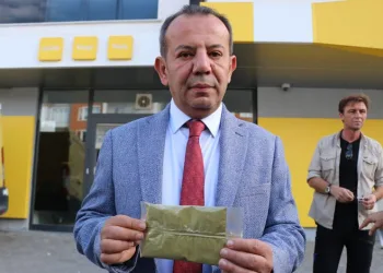 Tanju Özcan HDP’ye kına gönderdi