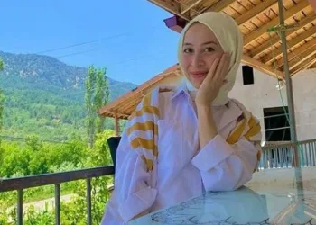 Otomobilin çarptığı öğretmenden acı haber