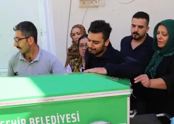 Minik Lina’nın cenazesi babasına teslim edildi